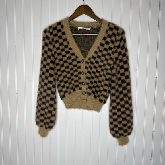 ASTR The Label Faux Fur Check Cardigan in Tan & Brown Checked Size Medium - Picture 2 of 12